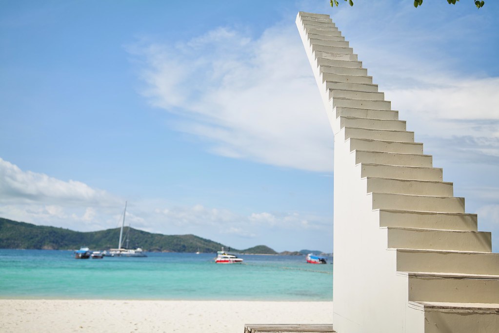 Johny Vino architecture photograph of a modern beach stairway