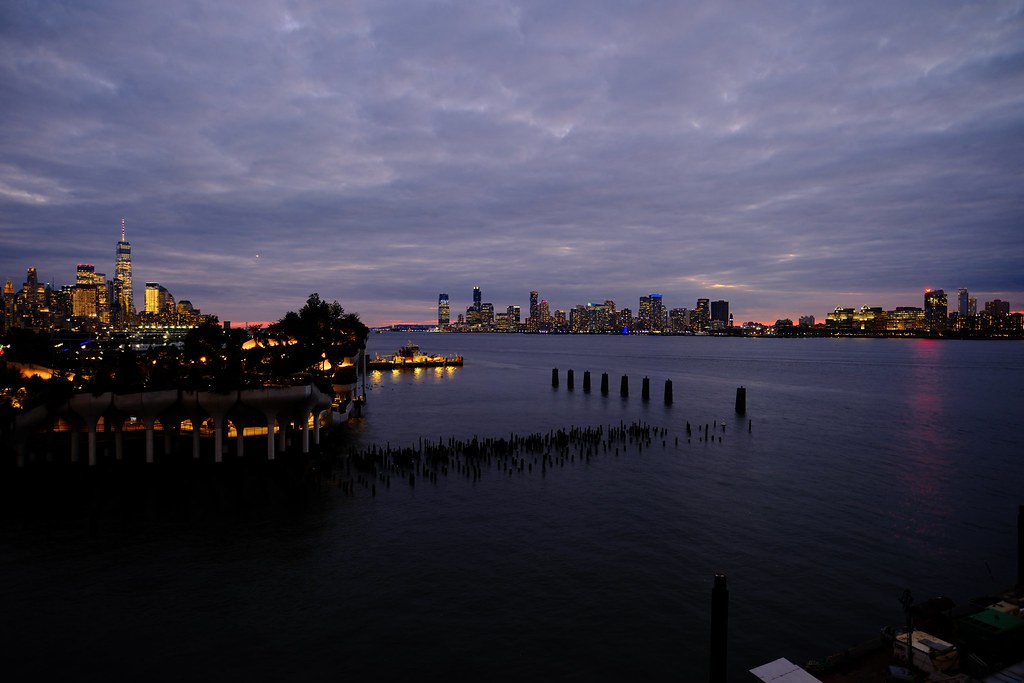 Johny Vino architecture photograph of the San Francisco Bay skyline at night