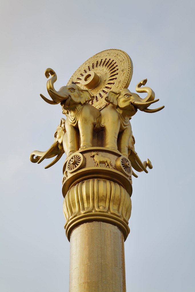 Johny Vino still life photograph of a golden ornate lamp post